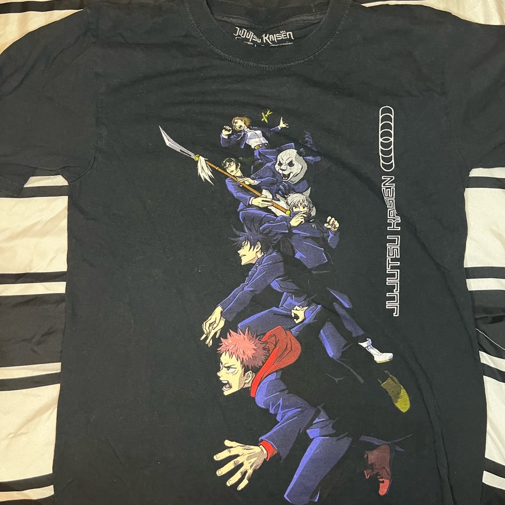 Primitive x Jujutsu Kaisen tshirt size sm